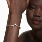 Mesmera Attract armband